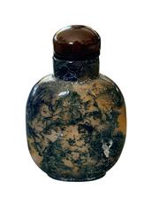 MaxSold Auction: Chinese Moss Agate Carved Snuff Bottle - Maxsold Signature - Discover collectibles, antiques, fine art and more
