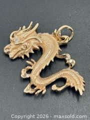 MaxSold Auction: Gold Chinese Dragon Pendant 6.49G - Maxsold Signature - Discover collectibles, antiques, fine art and more