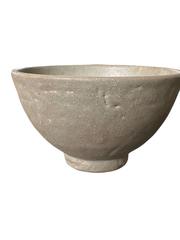 MaxSold Auction: Japanese Ceramic Karatsu Ware (Karatsu-Yaki) Tea Bowl - Maxsold Signature - Discover collectibles, antiques, fine art and more