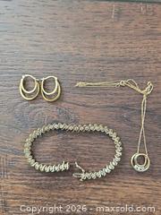 MaxSold Auction: 10kt Bracelet, Pendant Necklace with Chain & Hoop Earrings - Los Angeles (California, USA) PARTNER MANAGED Moving Online Auction - West 36th Street (CONDO)