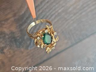 MaxSold Auction: 14kt Yellow Gold Art Nouveau Green Gemstone Jewelry Set - Los Angeles (California, USA) PARTNER MANAGED Moving Online Auction - West 36th Street (CONDO)