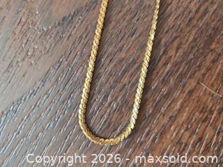 MaxSold Auction: Lot of 14K Gold Necklaces with Italian Hallmarks - Los Angeles (California, USA) PARTNER MANAGED Moving Online Auction - West 36th Street (CONDO)