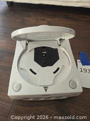 MaxSold Auction: Sega Dreamcast HKT-3020 Video Game Console (White) - Los Angeles (California, USA) PARTNER MANAGED Moving Online Auction - West 36th Street (CONDO)