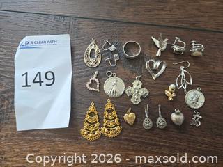 MaxSold Auction: Sterling Silver Assortment: Pendants, Earrings, Ring & Locket - Los Angeles (California, USA) PARTNER MANAGED Moving Online Auction - West 36th Street (CONDO)