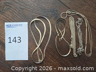 MaxSold Auction: Sterling Silver Necklace Chain (.925) Silver Antiqued - Los Angeles (California, USA) PARTNER MANAGED Moving Online Auction - West 36th Street (CONDO)