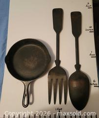 MaxSold Auction: Cast Iron Decor - East Hartford (Connecticut, USA) SELLER MANAGED Downsizing Online Auction - Hills Street