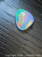 MaxSold Auction: AAA natural crystal Jelly opal  - Toronto (Ontario, Canada) PARTNER MANAGED Reseller Online Auction - Gerrard Street East
