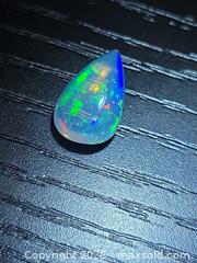 MaxSold Auction: Natural AAA crystal Jelly opal  - Toronto (Ontario, Canada) PARTNER MANAGED Reseller Online Auction - Gerrard Street East