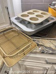 MaxSold Auction: Baking & Bakeware Set: Pans, Mixing Bowl, Measuring Cup - Frisco (Texas, USA) PARTNER MANAGED Downsizing Online Auction - Miramar Drive