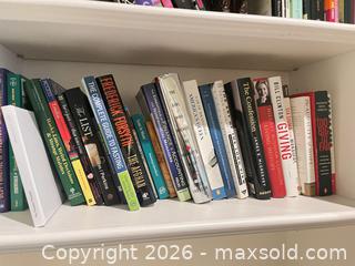 MaxSold Auction: Mixed Lot: 11–25 Business, Self-Help & History Books + Resin Bronze Statue - Frisco (Texas, USA) PARTNER MANAGED Downsizing Online Auction - Miramar Drive