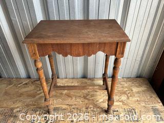 MaxSold Auction: Vintage Wood Accent Table with Turned Legs & Scalloped Apron  - London (Ontario, Canada) PARTNER MANAGED Estate Sale Online Auction - Thompson Road (STORAGE)