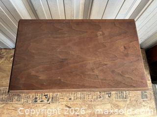 MaxSold Auction: Vintage Wood Accent Table with Turned Legs & Scalloped Apron  - London (Ontario, Canada) PARTNER MANAGED Estate Sale Online Auction - Thompson Road (STORAGE)