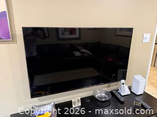 MaxSold Auction: Panasonic VIERA TC-50CX600U 50” 4K Ultra HD Smart LED TV - Vaughan (Ontario, Canada) SELLER MANAGED Moving Online Auction - Rimmington Drive
