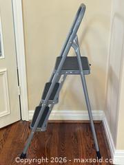 MaxSold Auction: Easy Reach 3-Step Metal Step Stool Ladder  - Toronto (Ontario, Canada) PARTNER MANAGED Estate Sale Online Auction - Kimbark Boulevard
