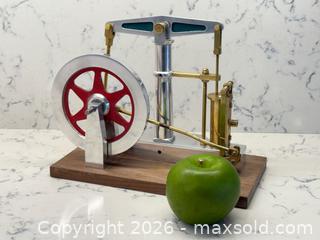 MaxSold Auction: Model Steam Engine  - Toronto (Ontario, Canada) PARTNER MANAGED Estate Sale Online Auction - Kimbark Boulevard