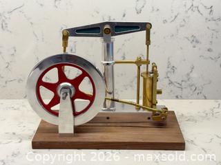 MaxSold Auction: Model Steam Engine  - Toronto (Ontario, Canada) PARTNER MANAGED Estate Sale Online Auction - Kimbark Boulevard