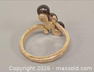 MaxSold Auction: 12K Gold With Nature Tahitian Pearls Ring Size 6 Marked  - Toronto (Ontario, Canada) PARTNER MANAGED Reseller Online Auction - Queen Street West