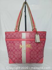 MaxSold Auction: Coach Y2K Heritage Signature Stripe Tote Handbag 13196 - Toronto (Ontario, Canada) PARTNER MANAGED Reseller Online Auction - Queen Street West