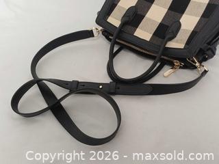 MaxSold Auction: Kate Spade NY Knott Gingham Medium Leather Satchel Crossbody Handbag  - Toronto (Ontario, Canada) PARTNER MANAGED Reseller Online Auction - Queen Street West