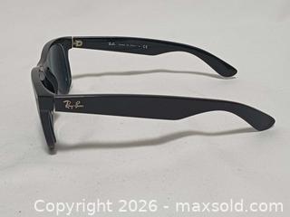 MaxSold Auction: Ray-Ban New Wayfarer Classic Sunglasses RB 2132 - Toronto (Ontario, Canada) PARTNER MANAGED Reseller Online Auction - Queen Street West