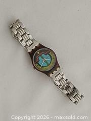 MaxSold Auction: Vintage 80s Swatch Ladies Blue Horizon Quartz Watch Working  - Toronto (Ontario, Canada) PARTNER MANAGED Reseller Online Auction - Queen Street West