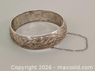 MaxSold Auction: Vintage Birks Sterling Silver Etching Hinged Cuff Bangle Bracelet Marked  - Toronto (Ontario, Canada) PARTNER MANAGED Reseller Online Auction - Queen Street West