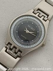 MaxSold Auction: Vintage Seiko Stainless Steel Ladies Quartz Watch Working  - Toronto (Ontario, Canada) PARTNER MANAGED Reseller Online Auction - Queen Street West