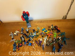MaxSold Auction: Vintage GI Joe Rubber Band Construction Action Figures  - Toronto (Ontario, Canada) PARTNER MANAGED Estate Sale Online Auction - Longbow Square
