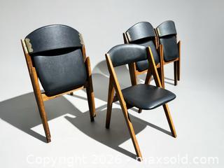 MaxSold Auction: Set of Four Vintage Folding Dining Chairs – Coronet “Wonderfold” Style - London (Ontario, Canada) PARTNER MANAGED Downsizing Online Auction - Trillium Crescent