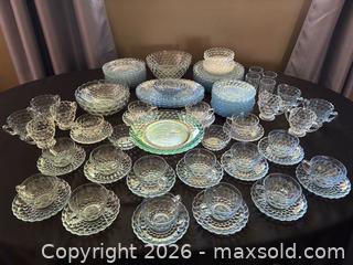 MaxSold Auction: Vintage Bubble Glass Dinnerware Collection – 96pc - London (Ontario, Canada) PARTNER MANAGED Downsizing Online Auction - Trillium Crescent