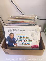 MaxSold Auction: Vinyls B - Hamilton Township (New Jersey, USA) SELLER MANAGED Estate Sale Online Auction - Deacon Drive