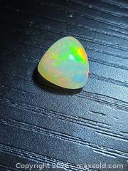 MaxSold Auction: Natural AAA Ethiopian opal  - Toronto (Ontario, Canada) PARTNER MANAGED Reseller Online Auction - Gerrard Street East