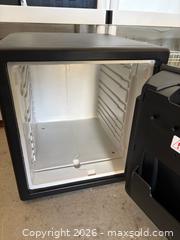 MaxSold Auction: Sentry Safe - Collingwood (Ontario, Canada) SELLER MANAGED Downsizing Online Auction - Chamberlain Crescent