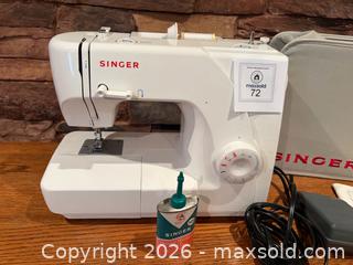 MaxSold Auction: SINGER Sewing Machine - Collingwood (Ontario, Canada) SELLER MANAGED Downsizing Online Auction - Chamberlain Crescent