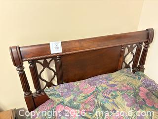 MaxSold Auction: Wood Twin Bed Frame - Collingwood (Ontario, Canada) SELLER MANAGED Downsizing Online Auction - Chamberlain Crescent