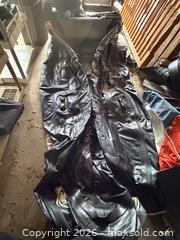 MaxSold Auction: Inflatable Boat  - Mississauga (Ontario, Canada) PARTNER MANAGED Estate Sale Online Auction - Thorn Lodge Drive