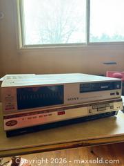 MaxSold Auction: Sony Betamax Video Cassette Recorder SL-5000  - Mississauga (Ontario, Canada) PARTNER MANAGED Estate Sale Online Auction - Thorn Lodge Drive