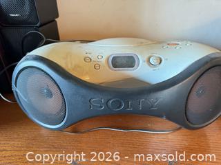 MaxSold Auction: Speakers and More - Mississauga (Ontario, Canada) PARTNER MANAGED Estate Sale Online Auction - Thorn Lodge Drive