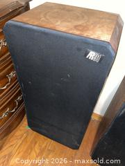 MaxSold Auction: Vintage Speakers  - Mississauga (Ontario, Canada) PARTNER MANAGED Estate Sale Online Auction - Thorn Lodge Drive