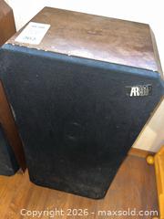 MaxSold Auction: Vintage Speakers  - Mississauga (Ontario, Canada) PARTNER MANAGED Estate Sale Online Auction - Thorn Lodge Drive