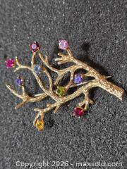 MaxSold Auction:  14k Gold Semi Precious stone Brooch - Vancouver (British Columbia, Canada) PARTNER MANAGED Estate Sale Online Auction - East Hastings Street