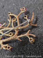MaxSold Auction:  14k Gold Semi Precious stone Brooch - Vancouver (British Columbia, Canada) PARTNER MANAGED Estate Sale Online Auction - East Hastings Street