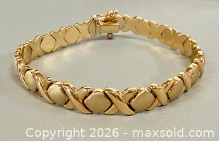 MaxSold Auction: 14K Yellow Gold Bracelet - Marked  - Toronto (Ontario, Canada) PARTNER MANAGED Reseller Online Auction - Queen Street Wt.