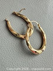 MaxSold Auction: 14K Yellow Gold Earrings - Marked  - Toronto (Ontario, Canada) PARTNER MANAGED Reseller Online Auction - Queen Street West.