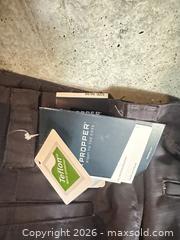 MaxSold Auction: 39 Pairs Of Mixed Jeans  - Vancouver (British Columbia, Canada) PARTNER MANAGED Estate Sale Online Auction -  East 7th Avenue (STORAGE)