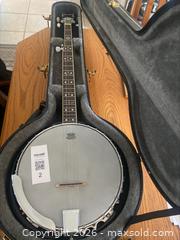 MaxSold Auction: Fender 5 -string Resonator Banjo w/ Hard Case ~ Mint! - Caledon (Ontario, Canada) SELLER MANAGED Downsizing Online Auction - Westchester Boulevard