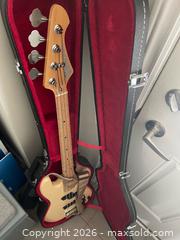 MaxSold Auction: Stinger SBL-10 Electric Bass Guitar, 4-String, Cream - Toronto (Ontario, Canada) SELLER MANAGED Moving Online Auction - Kennedy Road (STORAGE)