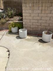 MaxSold Auction: Set of 3 White Concrete Outdoor Planters (Medium) - Los Angeles (California, USA) PARTNER MANAGED Downsizing Online Auction - Sapphire Drive