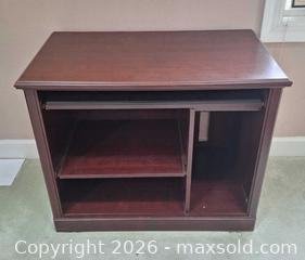 MaxSold Auction: Computer Desk - Walworth (New York, USA) PARTNER MANAGED Estate Sale Online Auction - Fairway 18