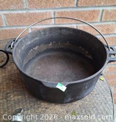 MaxSold Auction: Rustic Cast Lot - Walworth (New York, USA) PARTNER MANAGED Estate Sale Online Auction - Fairway 18